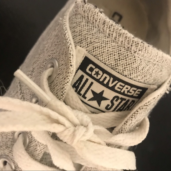 Converse!! - Picture 3 of 4